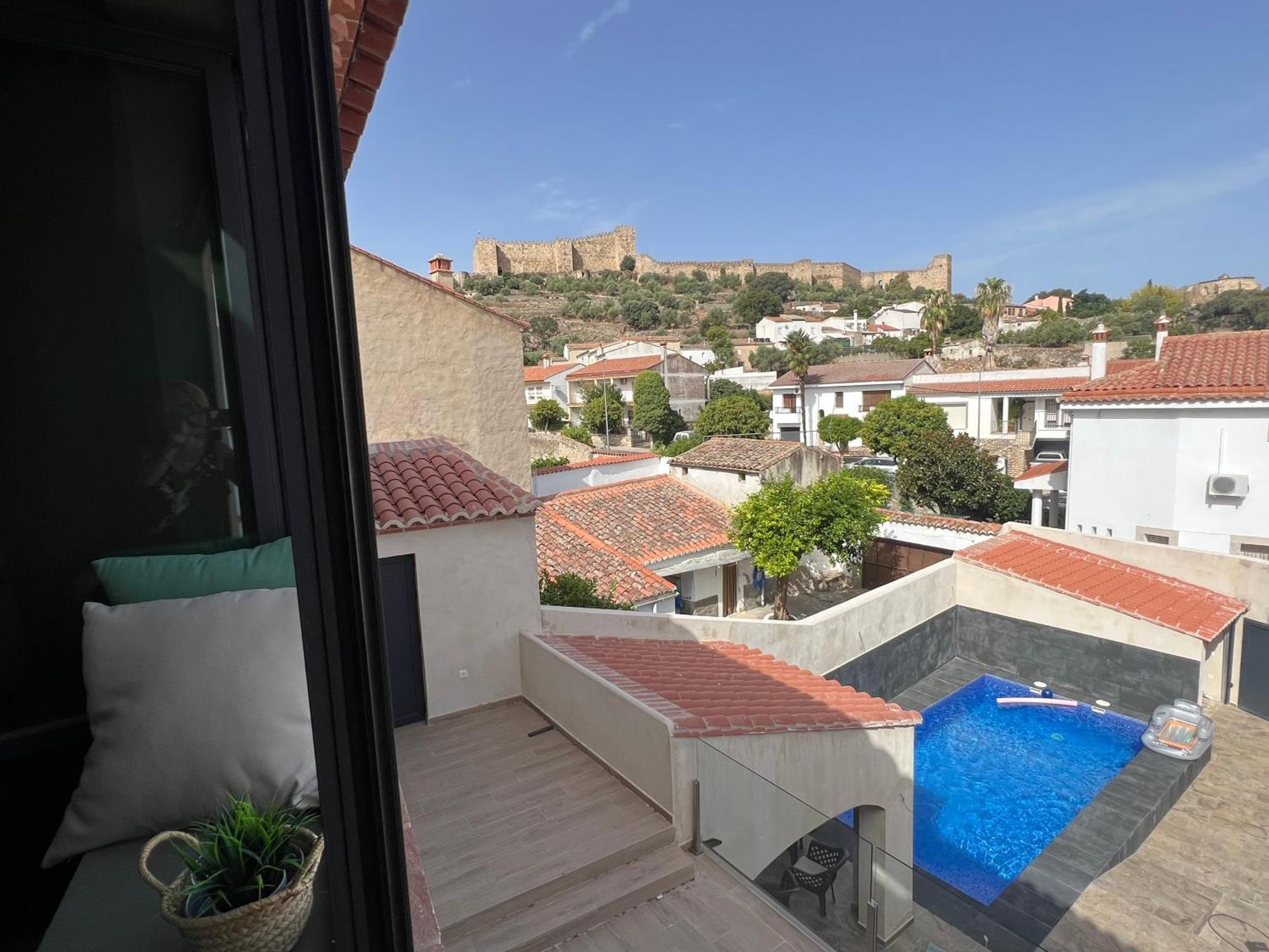 Grupo Garcia De Paredes Apartamentos Turisticos Trujillo Buitenkant foto